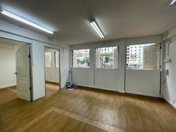 Toa Payoh Central (D12), Shop House #560836071